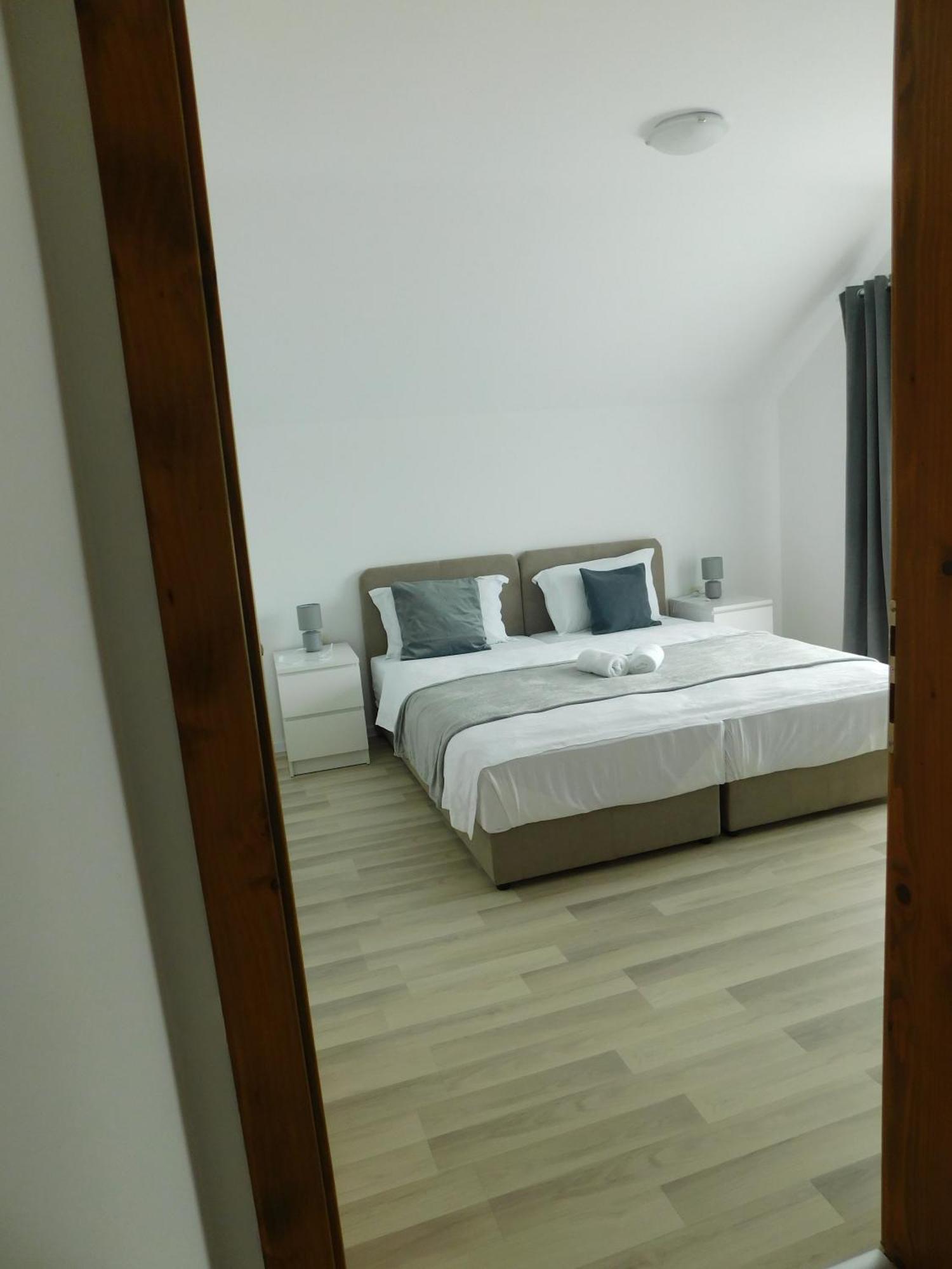 Apartman Nativis Otocac Exterior photo