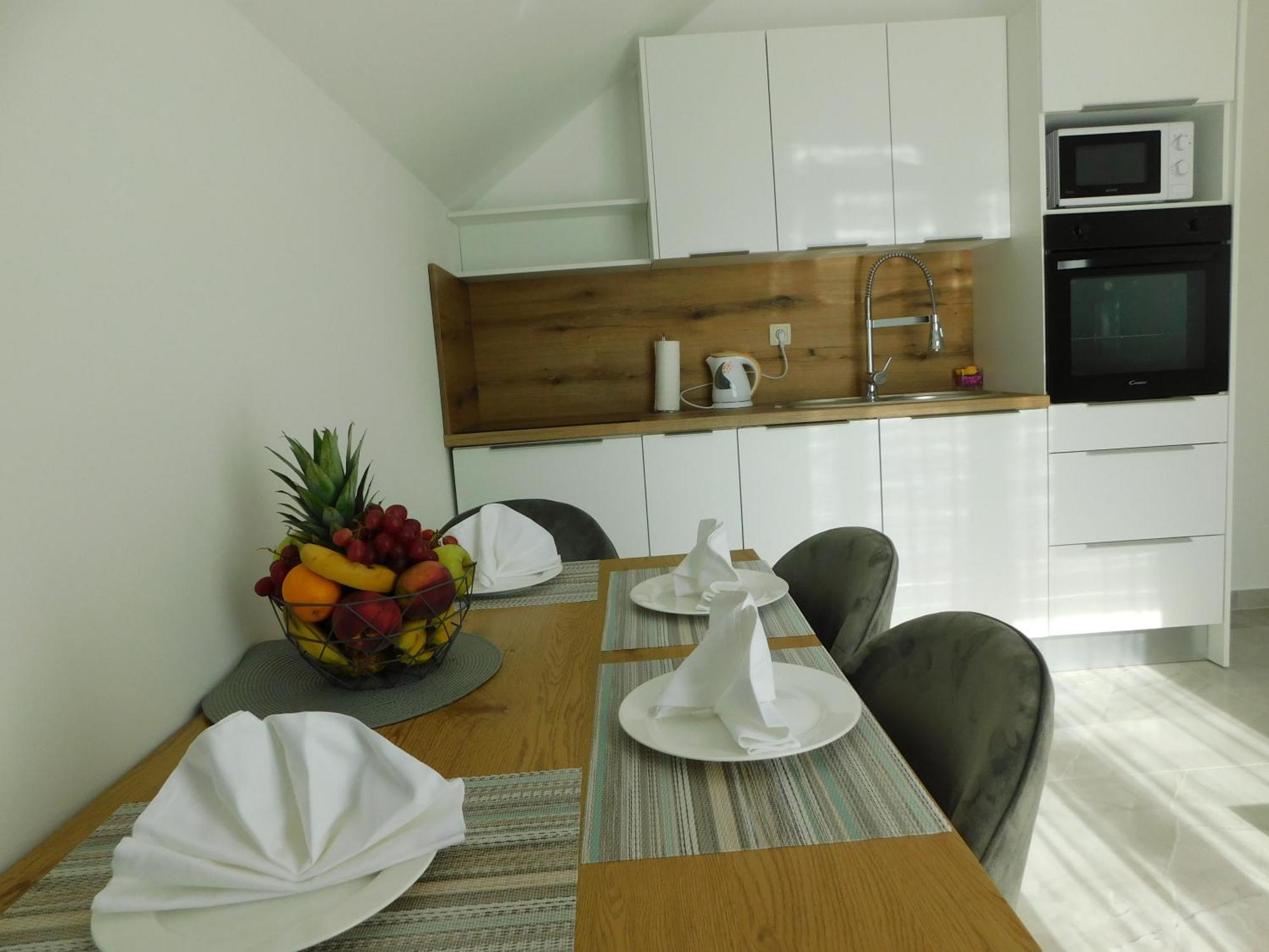 Apartman Nativis Otocac Exterior photo
